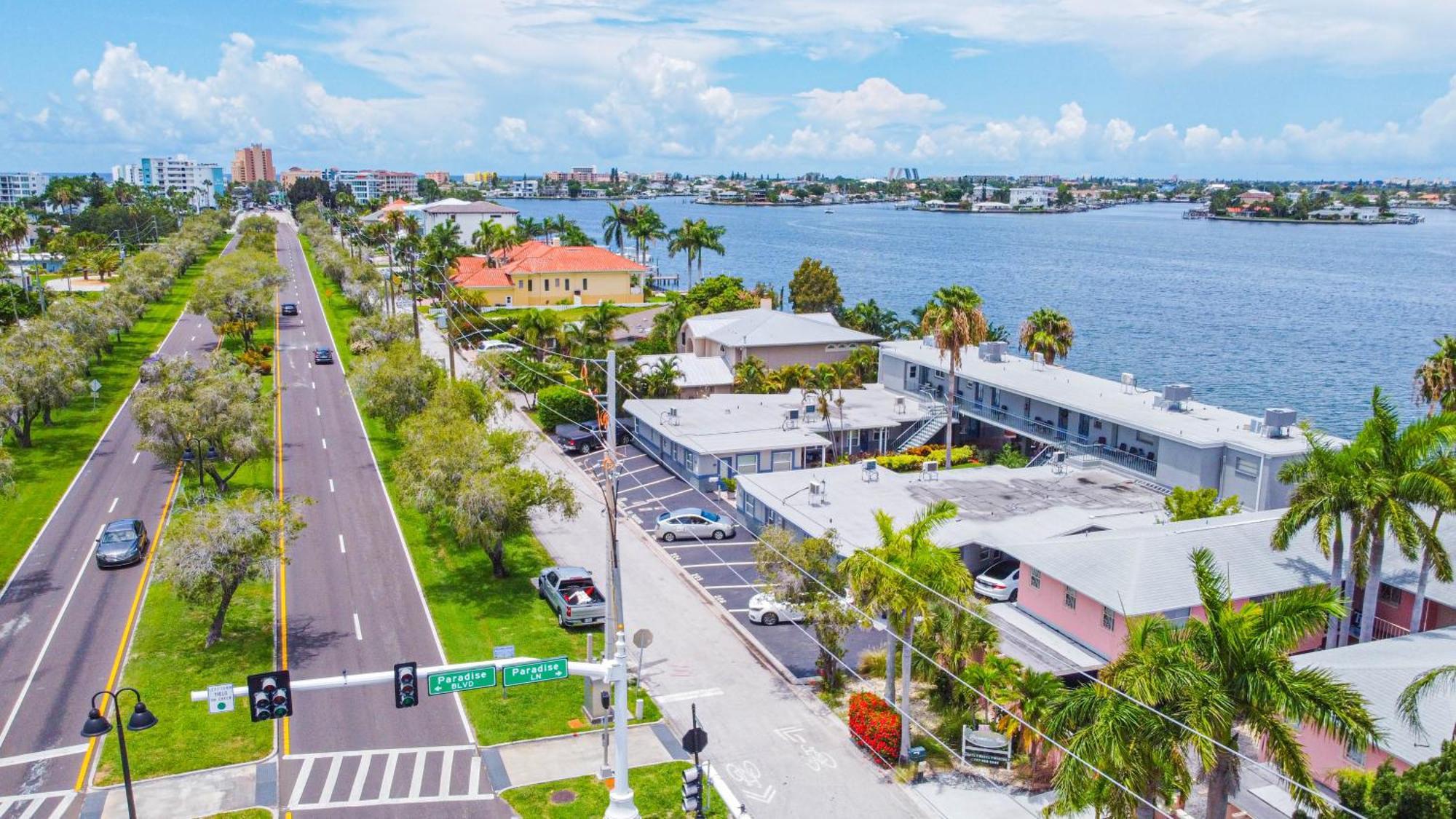 107-Waterfront-Walk To Beach-Lovely St. Pete Beach Exterior foto